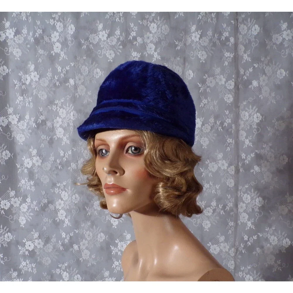 Vintage 60s Blue Fuzzy Cloche Hat 1960s Retro Mod Twiggy Riding Bell Cool